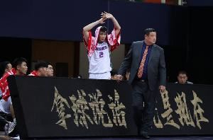 徐长锁今夏谈杨瀚森夏联表现满是骄傲:你看瀚森的适应能力有多强